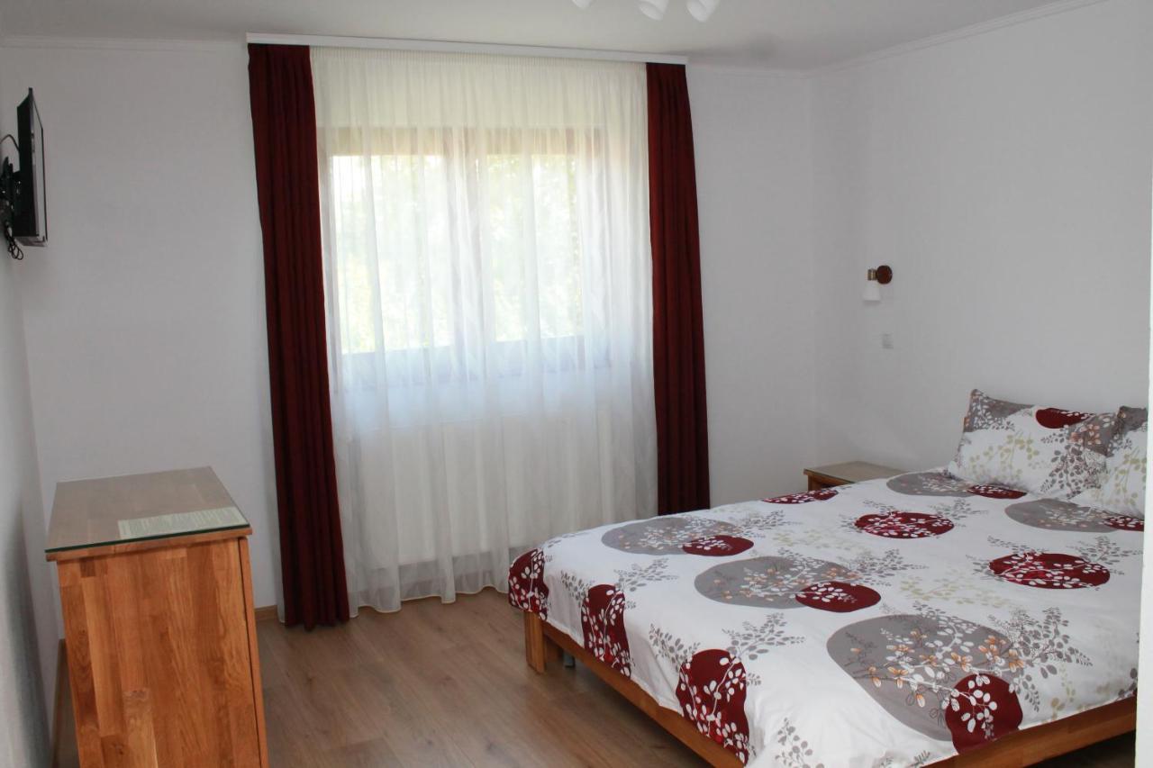 Casa Moldovan Совата Екстер'єр фото