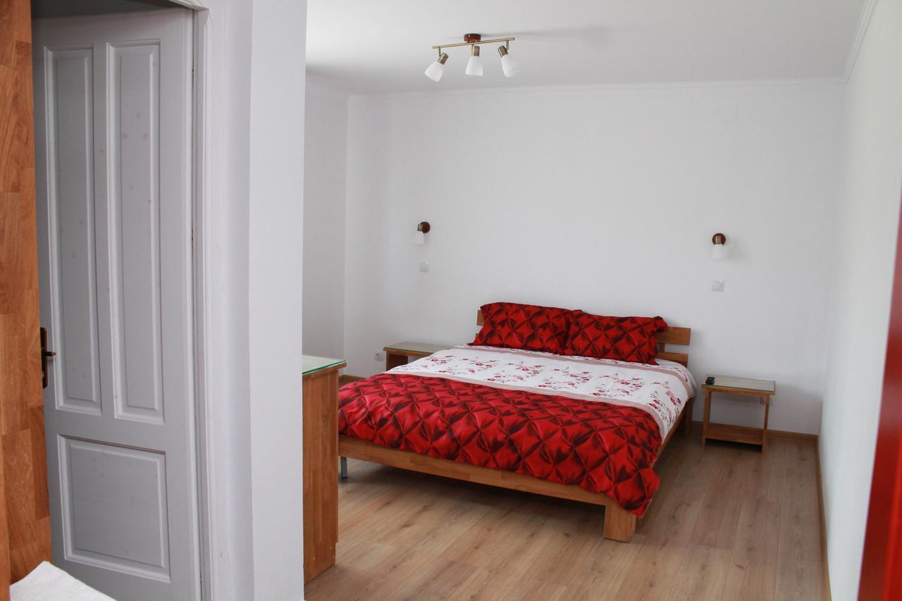 Casa Moldovan Совата Екстер'єр фото