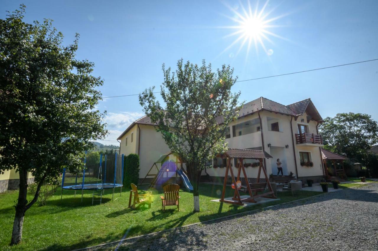 Casa Moldovan Совата Екстер'єр фото